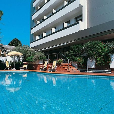 National Hotel Rimini Exterior photo